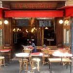 Charming Loft Spirit In Montmartre