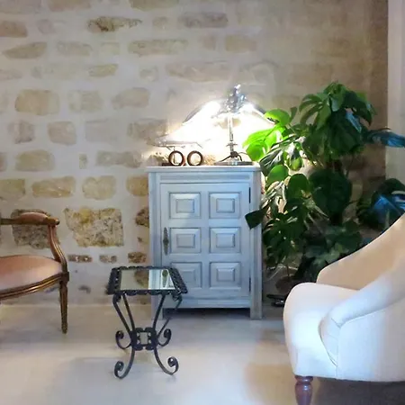 Charming Loft Spirit In Montmartre Paris