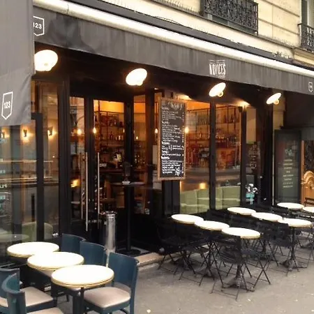 Charming Loft Spirit In Montmartre Paris